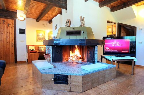 CHALET - MAS DELE STRIE - 8 beds, 3 bedrooms, 3 bathrooms, dogs allowed- Dolomites