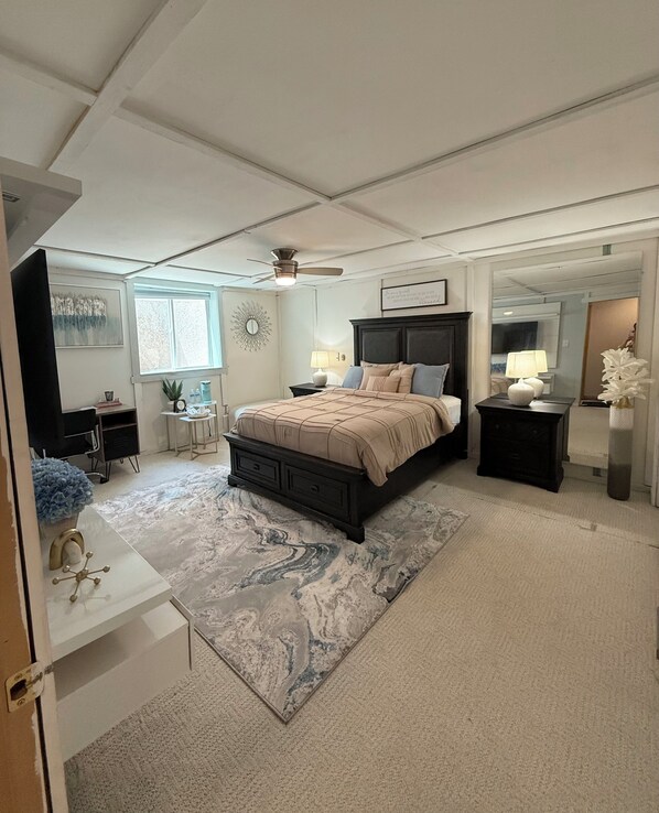 Schreibtisch, kostenloses WLAN, Bettwäsche