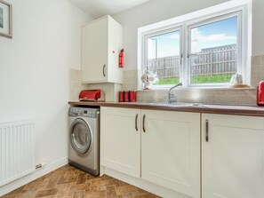 Unclassified image, 3 of 16, button