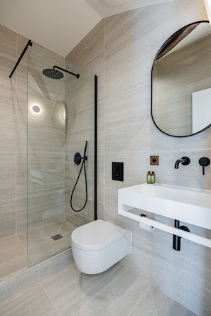 Hair dryer, towels