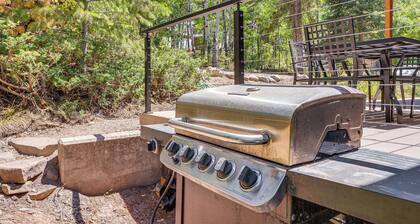 Lake Access, Mtn Views: 'Cooks Cabin' in Kamas!