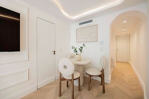 تناول الطعام