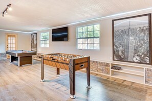 Spielezimmer