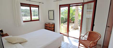 3 bedrooms