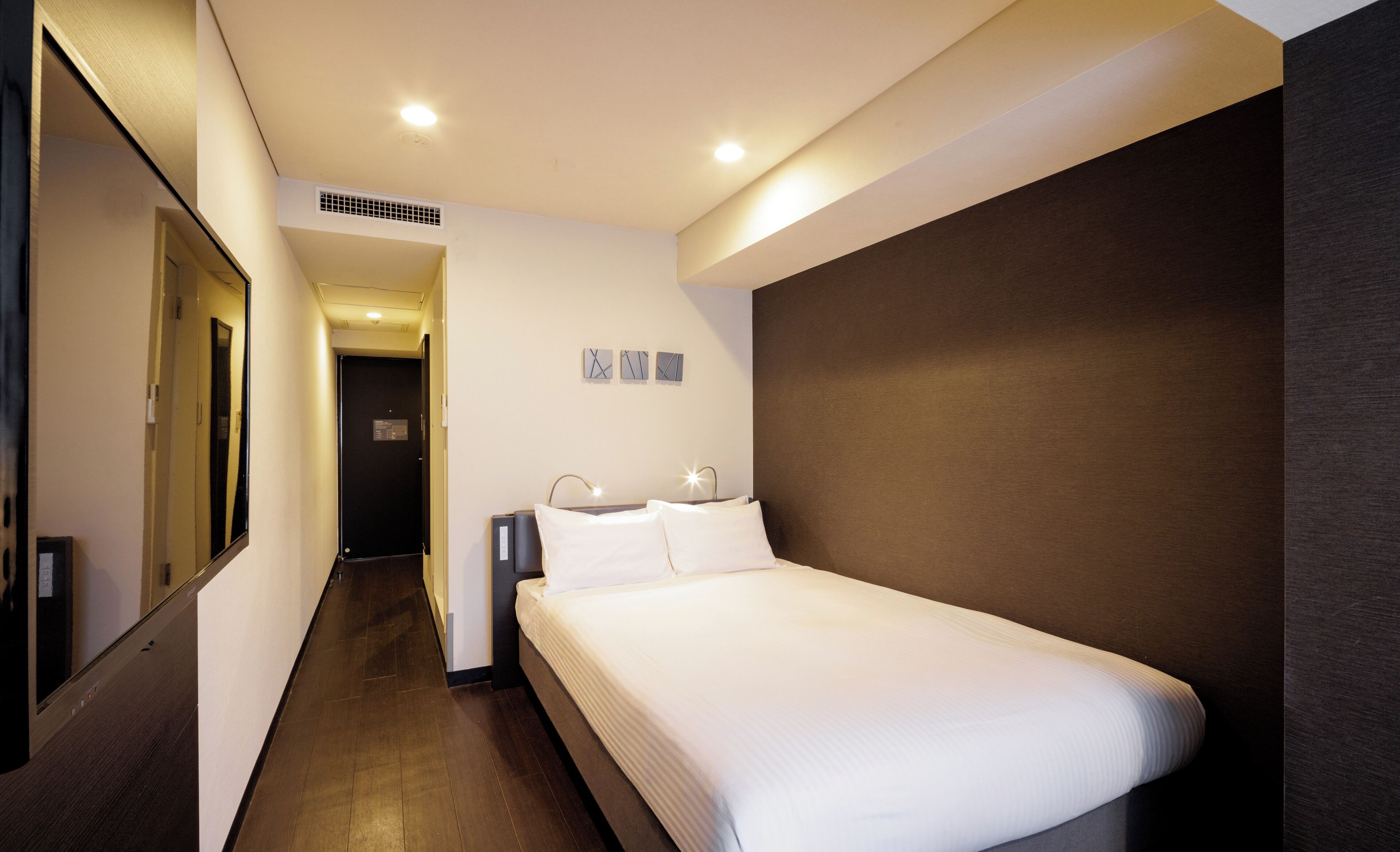 Chambre Double Standard (with Private Bathroom)