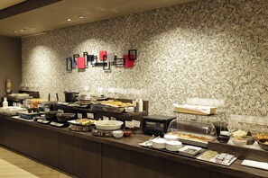 Daily buffet breakfast (JPY 2200 per person) - HOTEL AMANEK Osaka Namba (Osaka)