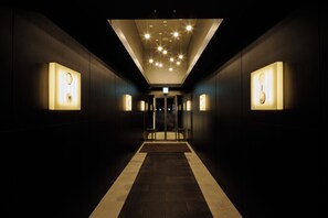 Interior entrance - HOTEL AMANEK Osaka Namba (Osaka)