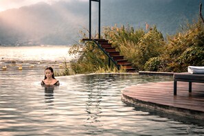 Outdoor pool - Inap Luxury Cabin Kintamani (Kintamani)