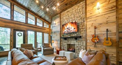 Sleeps 18 people with a private heated pool, hot tub, playground, fire pit, and a private arcade!