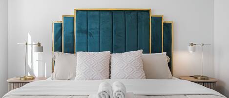 8 bedrooms, iron/ironing board, WiFi, bed sheets