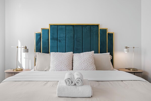 8 makuuhuonetta, silitysrauta/-lauta, Wi-Fi, vuodevaatteet