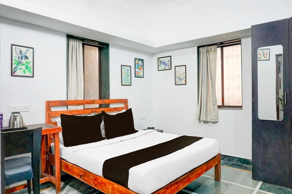 Hotel O Baner Near Mumbai Pune Highway