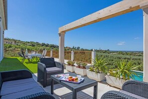Outdoor dining - Villa Son Vent in centre of Inca (Inca)