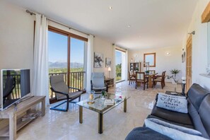 Smart TV, DVD player, offices - Villa Son Vent in centre of Inca (Inca)