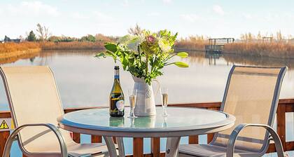 Cathedral View 2 Pet