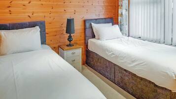 2 bedrooms
