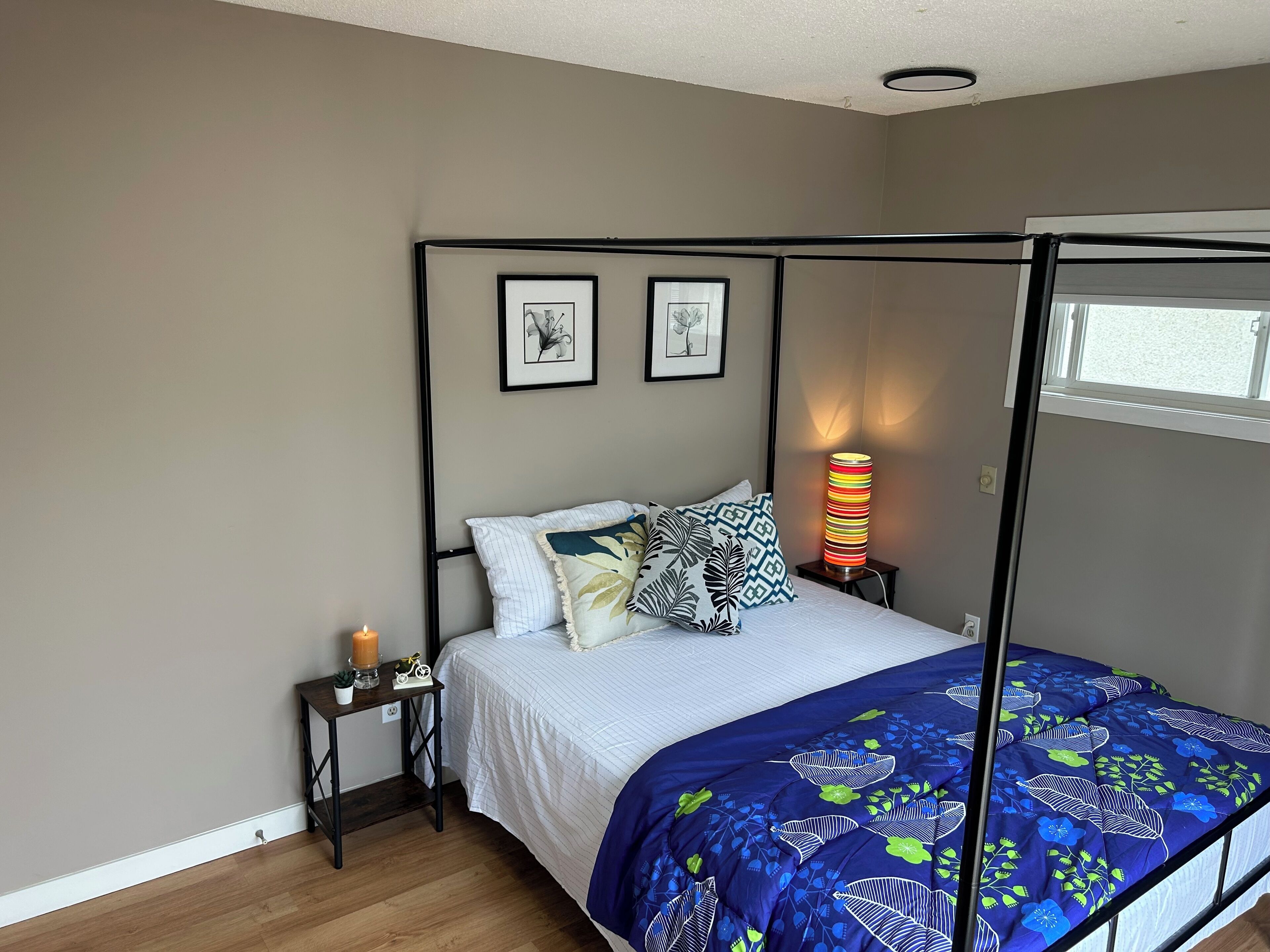 2 室のベッドルーム、デスク、アイロン / アイロン台、WiFi (無料)