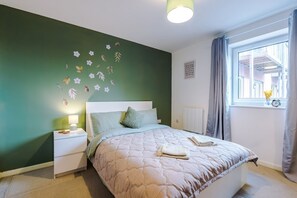 2 bedrooms, iron/ironing board, free WiFi, bed sheets