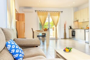 Smart TV, DVD player, offices