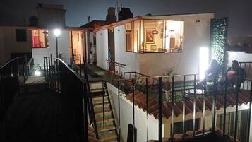 Mặt tiền nơi lưu trú