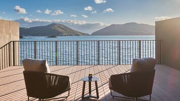 In-room safe, desk, free WiFi, bed sheets