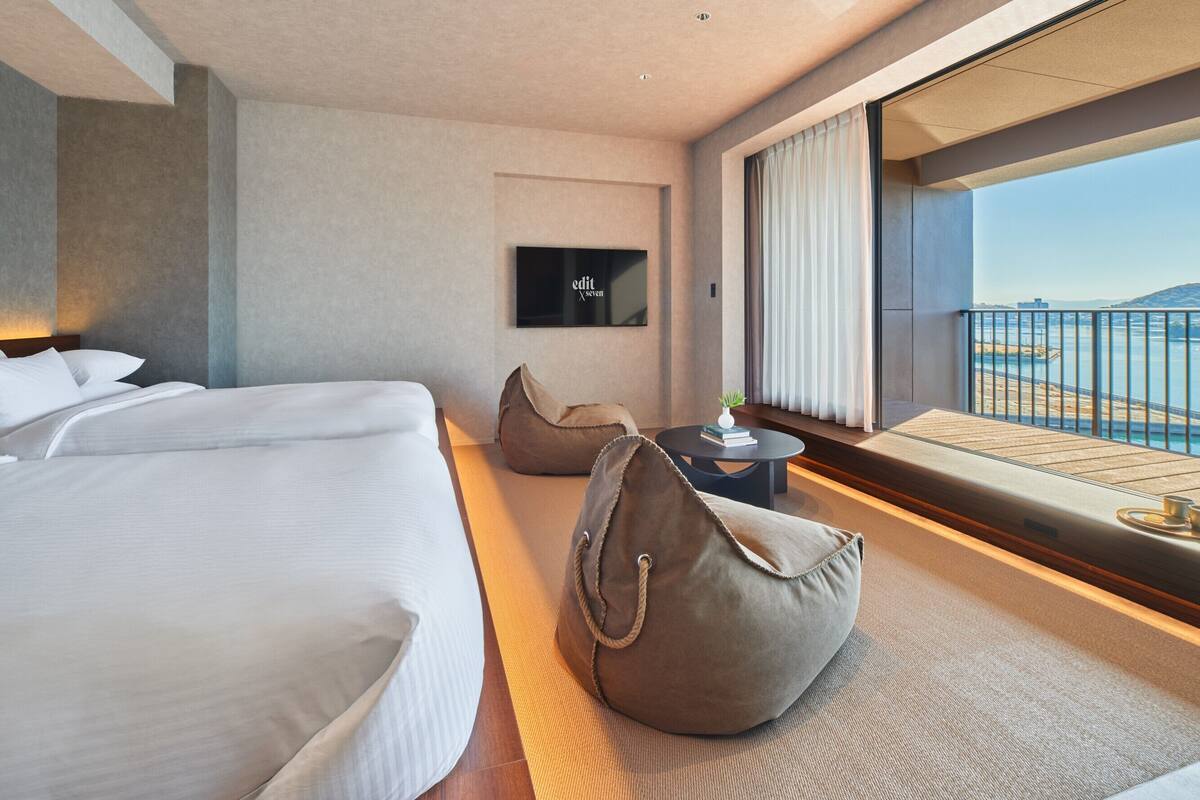 Japanese Modern Room, East Wing, Non Smoking | In-room safe, desk, WiFi (free), bed sheets