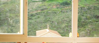 The 33rd Executive Suites