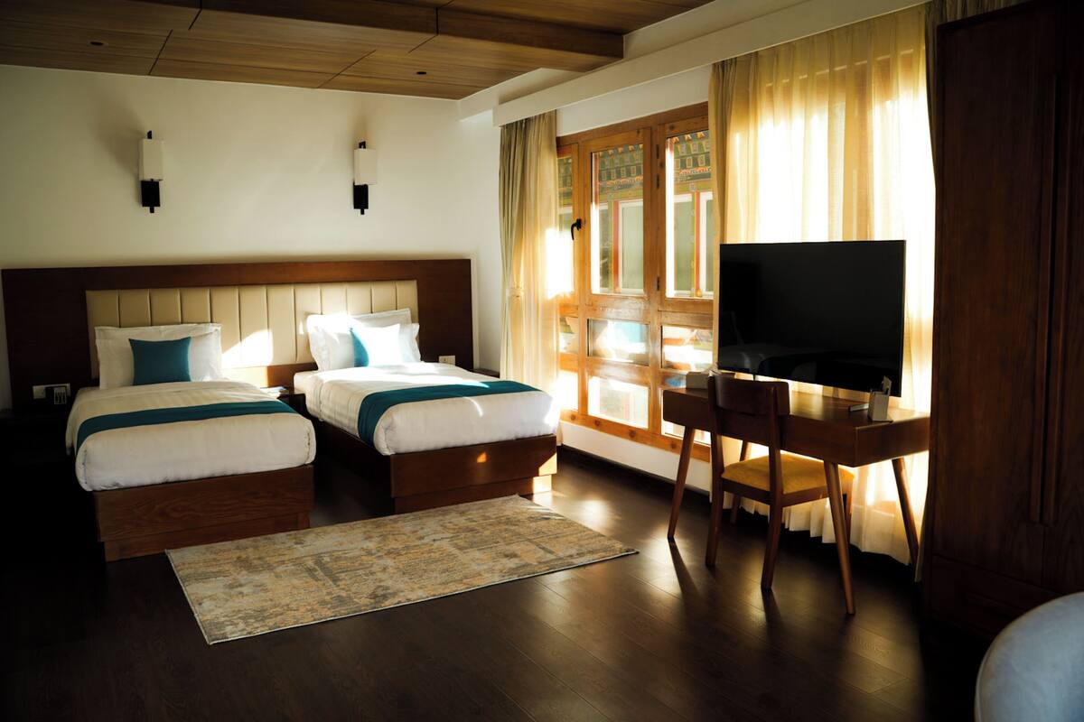 In-room safe, desk, laptop workspace, blackout curtains