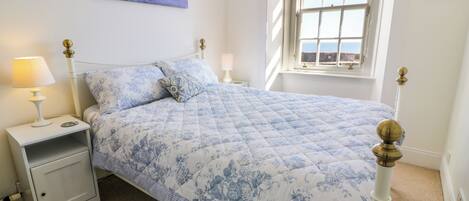 1 chambre, décoration personnalisée, ameublement personnalisé