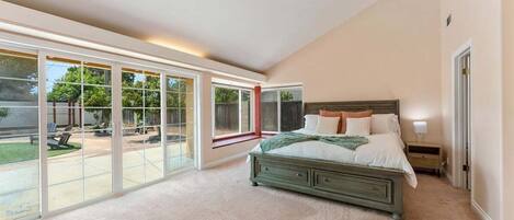 4 habitaciones, tabla de planchar con plancha y wifi gratis