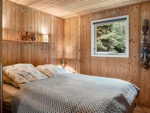 2 bedrooms, Internet