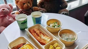 Free daily local cuisine breakfast