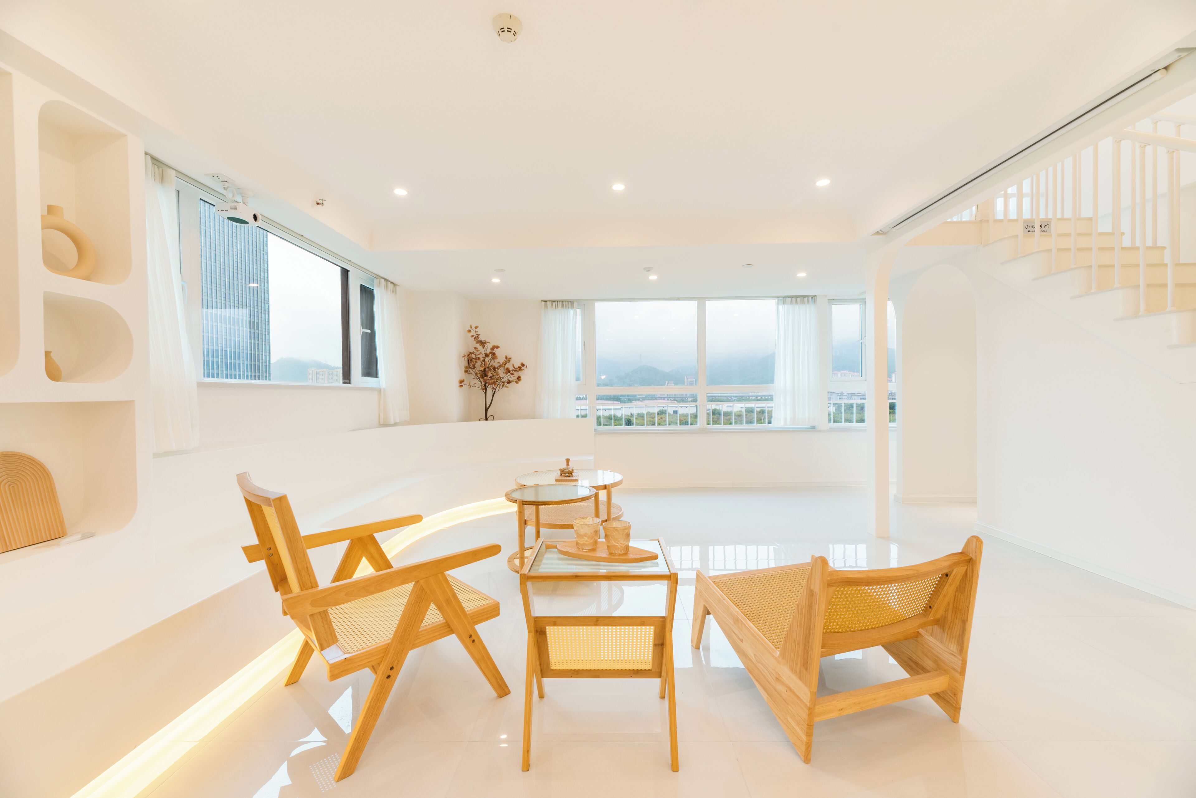 Helmsman's Home | Living area