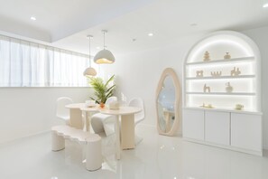 家庭套房 | 熨斗/熨板、免费 WiFi
