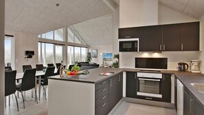 Fridge, dishwasher, coffee/tea maker, electric kettle