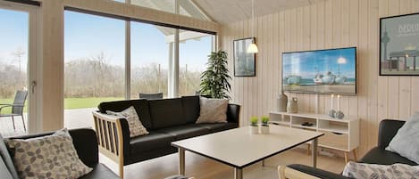 Takka, pöytäjalkapallopöytä, pöytätennispöytä