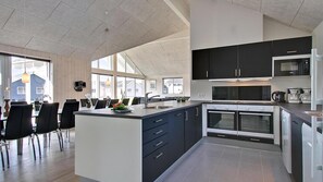 Fridge, oven, stovetop, coffee/tea maker - VillaVilla 704 - Olpenitz, Deutschland (Kappeln)