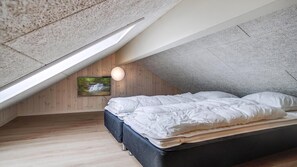 4 室のベッドルーム、WiFi (無料)