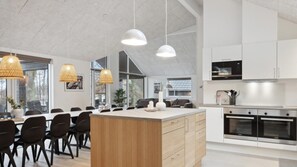 Fridge, dishwasher, coffee/tea maker, electric kettle