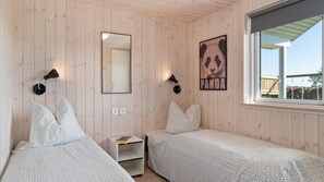 9 bedrooms, free WiFi