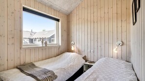 4 bedrooms, free WiFi