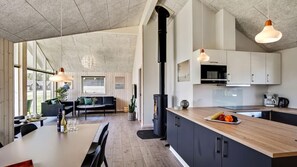 Fridge, dishwasher, coffee/tea maker, electric kettle