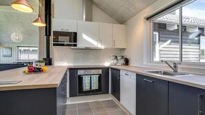 Fridge, dishwasher, coffee/tea maker, electric kettle