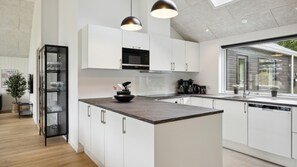 Fridge, dishwasher, coffee/tea maker, electric kettle