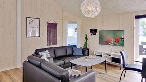 Chimenea, futbolito y tenis de mesa 