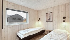 5 bedrooms