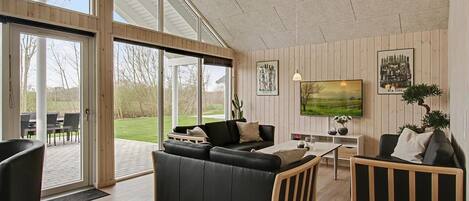 Fireplace, table tennis