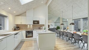 Fridge, dishwasher, coffee/tea maker, electric kettle