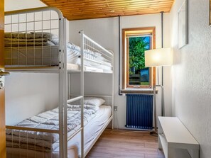 3 bedrooms, Internet