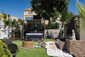 مغطس سبا خارجي